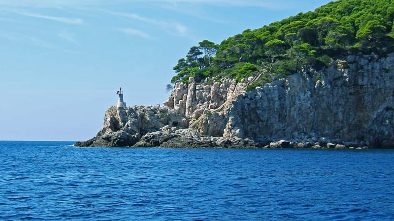 Dubrovnik: 3 Islands Fun Boat Trip with Drinks (FR, ES, EN) - Music, drinks, and the social side of the day