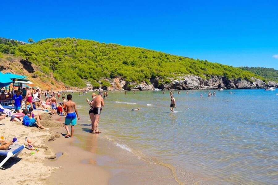 Dubrovnik: Blue Cave & Sunj Beach Boat Tour with Drinks - Who should book this Dubrovnik cave tour?