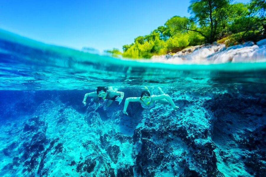 Dubrovnik: Blue Cave & Sunj Beach Boat Tour with Drinks - The Three Green Caves on Koločep