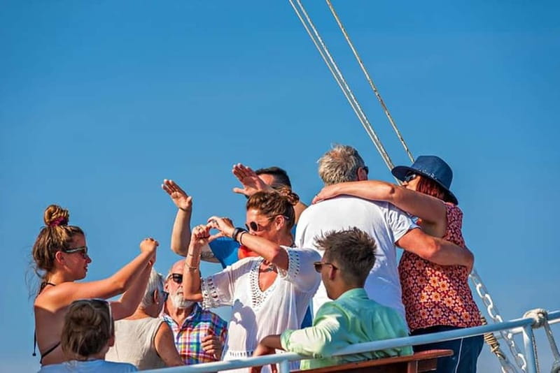 Dubrovnik: Elaphite Islands Cruise with Drinks/Lunch Options - Lunch aboard Emili, with the Adriatic as your dining room