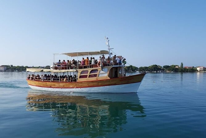 Dubrovnik Islands Boat Tour with Lunch and Unlimited Drinks - Why the $72.59 price can make sense