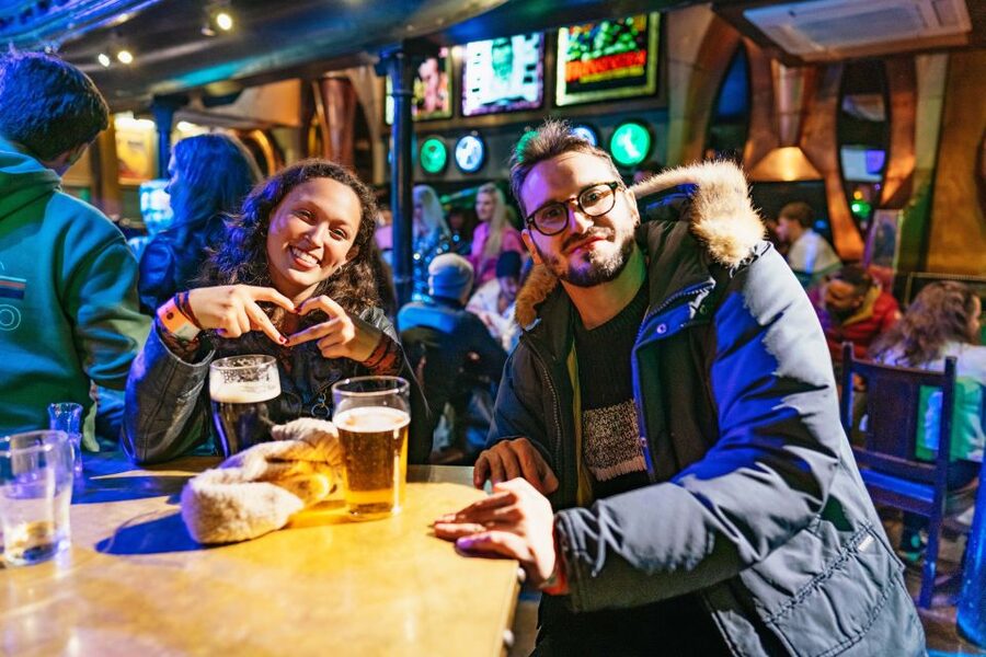 Edinburgh: 7 Bar Pub Crawl with 7 Shots & Discounts - Seven Edinburgh stops, with the city doing the choosing