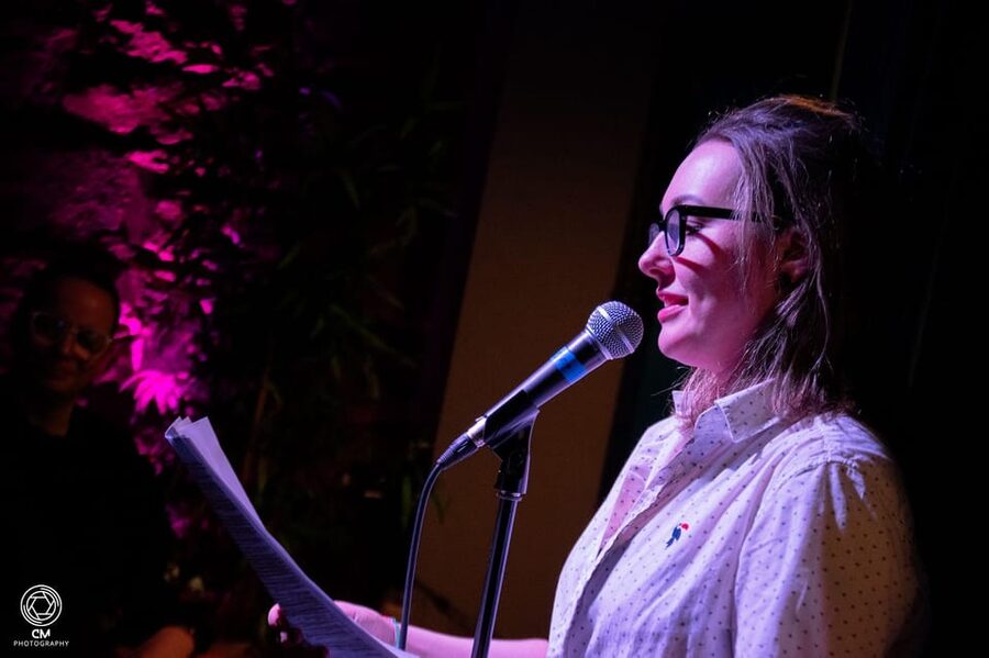 Edinburgh: Scottish Comedy Night at an Old Town Cocktail Bar - Drinks, food, and the bar experience