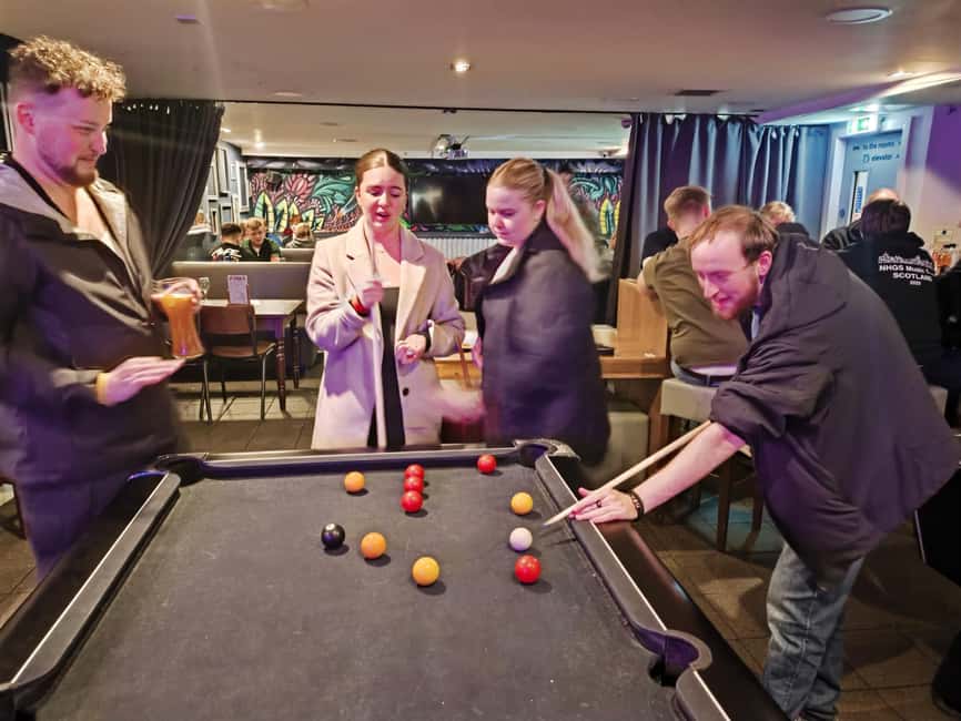 Edinburgh: Ultimate Pub Crawl Party with 7 Bars & 1 Club - Starting at OX184 at 7:30 PM