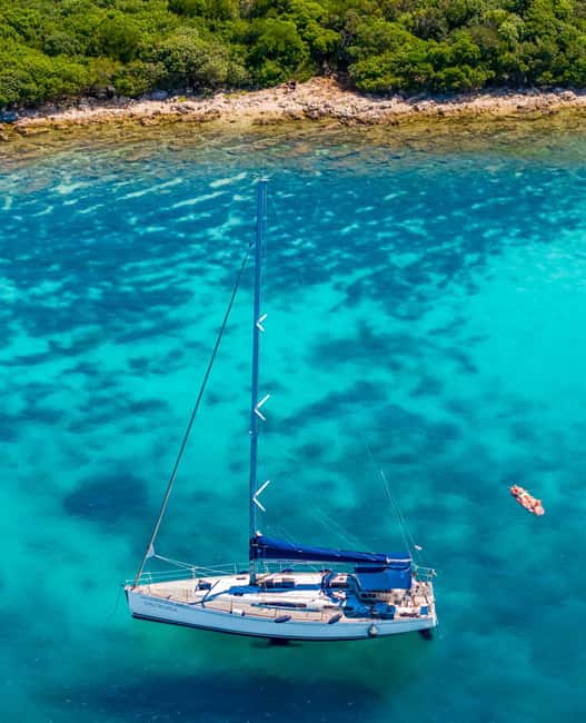Elegant Day-Sailing Tour-Lunch&Drinks included - Swimming, snorkeling, and SUP stops