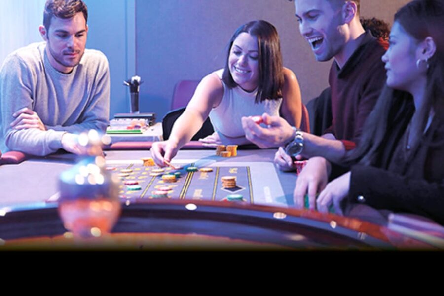 Enjoy Casino Barcelona: Entry, Cocktail & Exclusive Gift - Dining, music, shows, and dancing