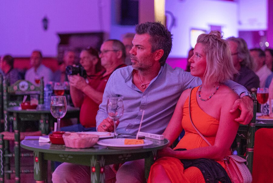 Estepona: Andalusian Flamenco Show Entry Ticket with Drink - What the 90-minute program feels like