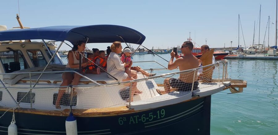 Estepona: Dolphin Search Boat Trip with Drink and Snacks - Swimming in the Bay of Estepona