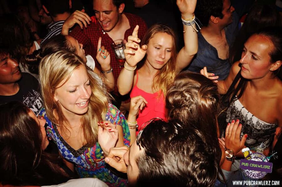 Explore Istanbul Night Life: Pub Crawl - Key points to know before booking
