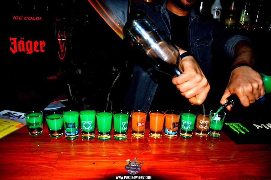 Explore Istanbul Night Life: Pub Crawl - What the host adds to the night