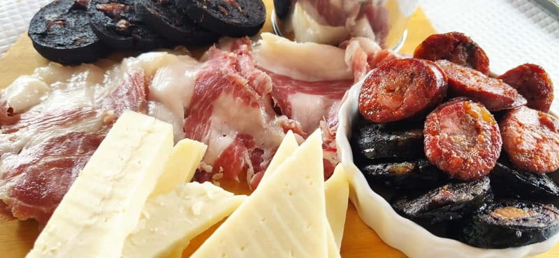 Faro food tour (with drinks) & city highlights - 10 tastings - Key points to know before you book