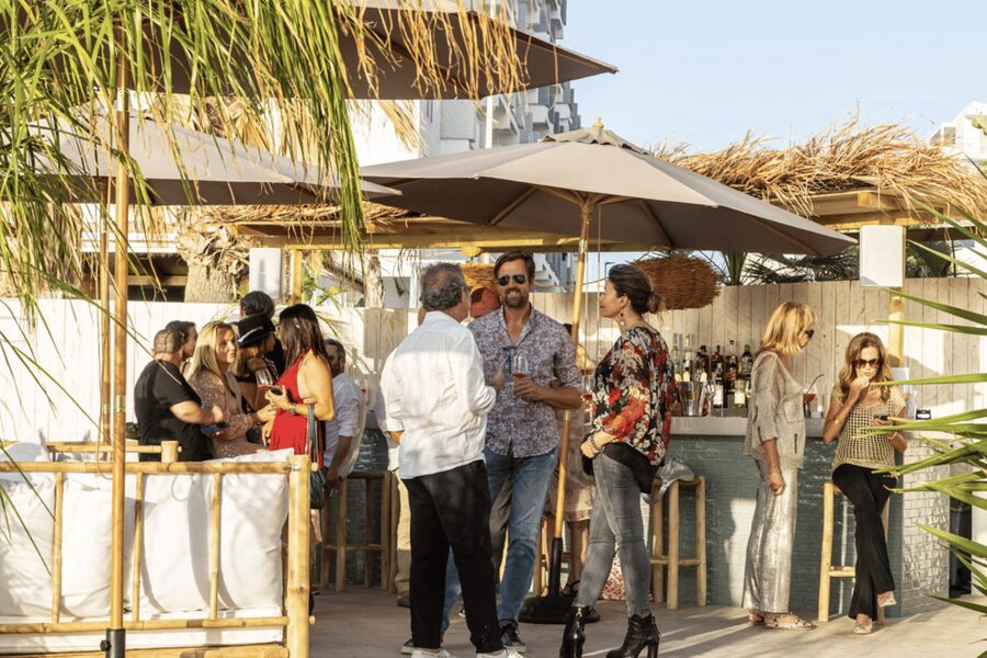 FIFA Football World Cup 2hrs open bar and VIP booth - The value of a reserved booth