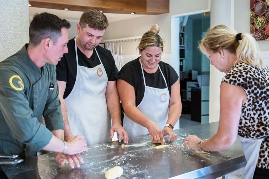 Florence: Handmade Pasta & Dessert Class with Unlimited Wine - What the three-hour class is really like
