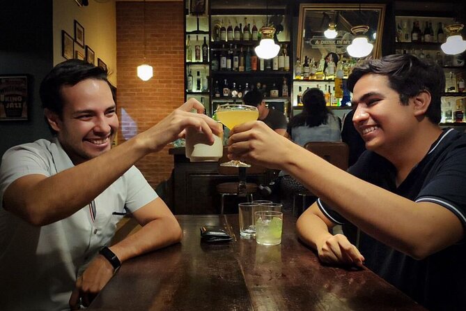Friday Night Bar Crawl in Guadalajara, Mexico - Why this Guadalajara bar crawl works