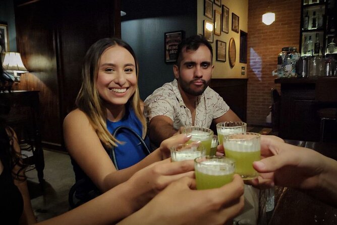 Friday Night Bar Crawl in Guadalajara, Mexico - Rakata Chapultepec finishes with dancing