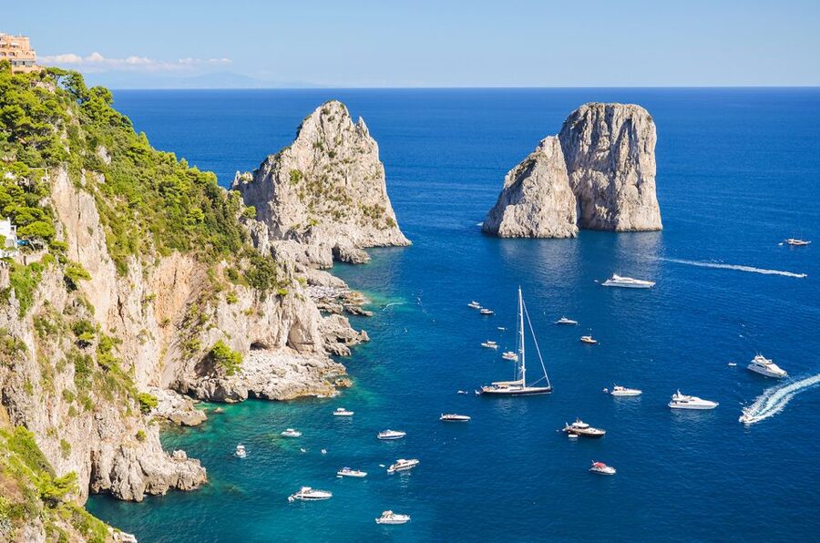 From Amalfi: Day Trip to Capri Private Boat Tour with Drinks - Why this boat trip works better than a crowded Capri day