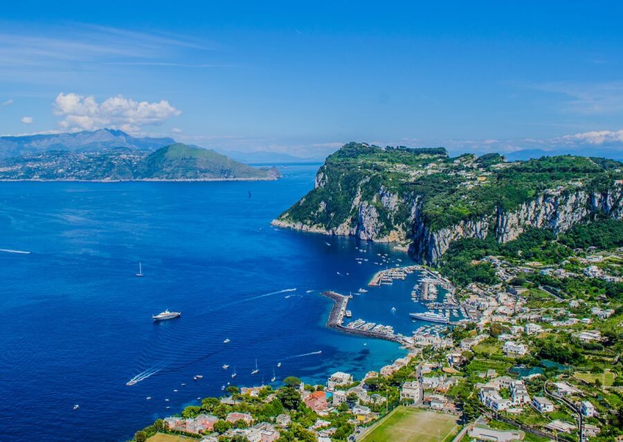 From Amalfi: Day Trip to Capri Private Boat Tour with Drinks - Capri’s caves: Blue, Green, and White