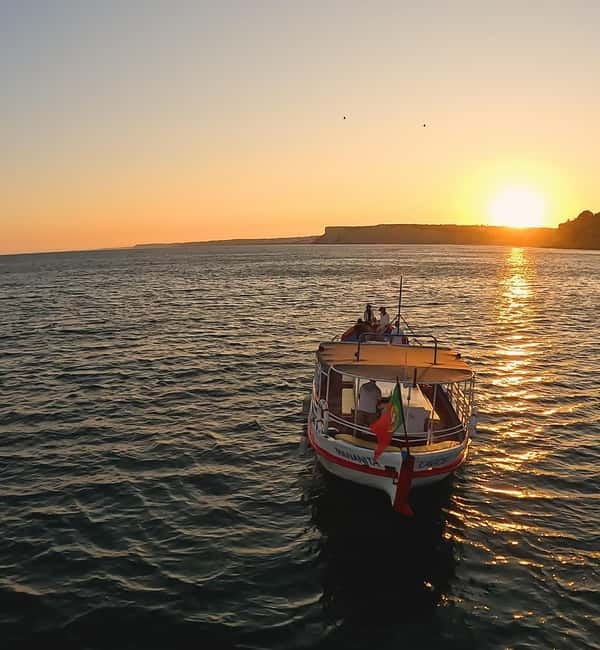 From Lagos: Ponta da Piedade Sunset Cruise with Drink - The swim stop at Ponta da Piedade