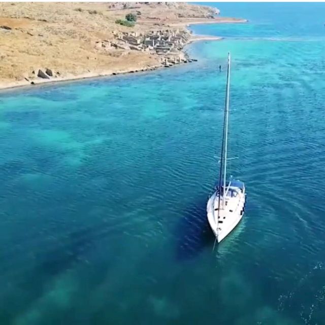 From Mykonos: Delos & Rhenia All-Inclusive Cruise with Lunch - Delos: a powerful hour among ancient ruins
