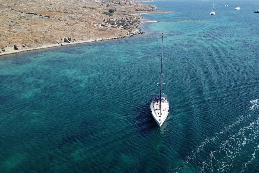 From Mykonos: Delos & Rhenia All-Inclusive Cruise with Lunch - Who should book this experience?