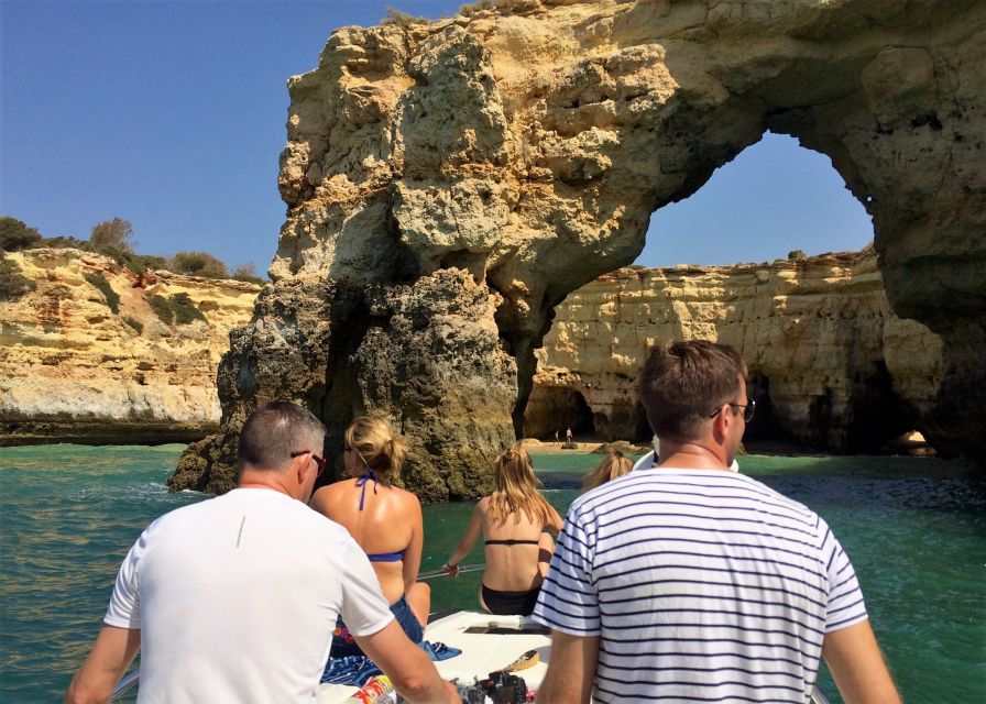 From Portimão: Private Benagil Caves Boat Tour with Drinks - The speedboat ride toward Carvoeiro