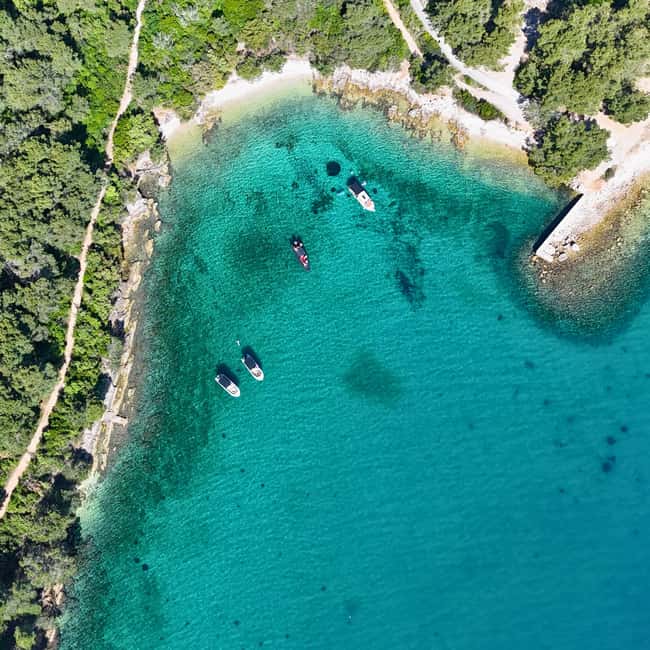 From Zadar: Island-Hopping Speedboat Tour with Drinks - What the $38 price really covers