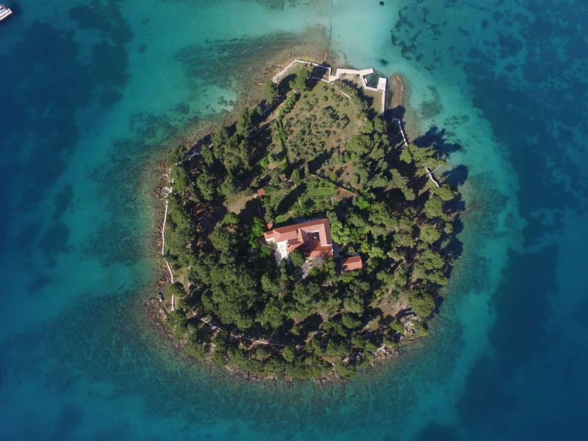 From Zadar: Island-Hopping Speedboat Tour with Drinks - The 15-minute ride across the water