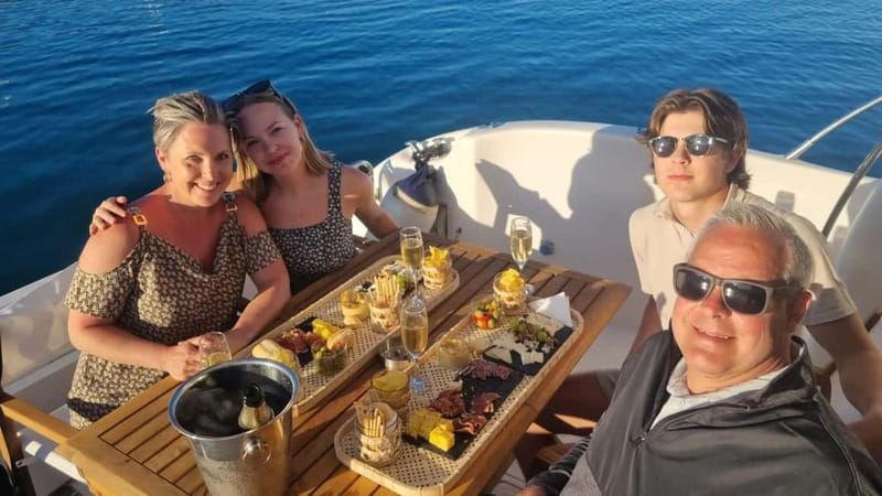 Fuengirola: Sunset Boat Tour - Cocktail Dinner & Champagne - Key points to know before booking