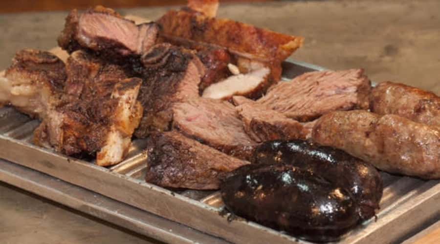 Full-Day at Santa Susana Ranch with BBQ, Drinks and Show - Key points to know