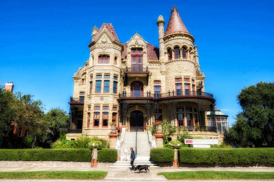 Galveston: Haunted Pub Crawl Walking Tour - Is $34 a fair price?