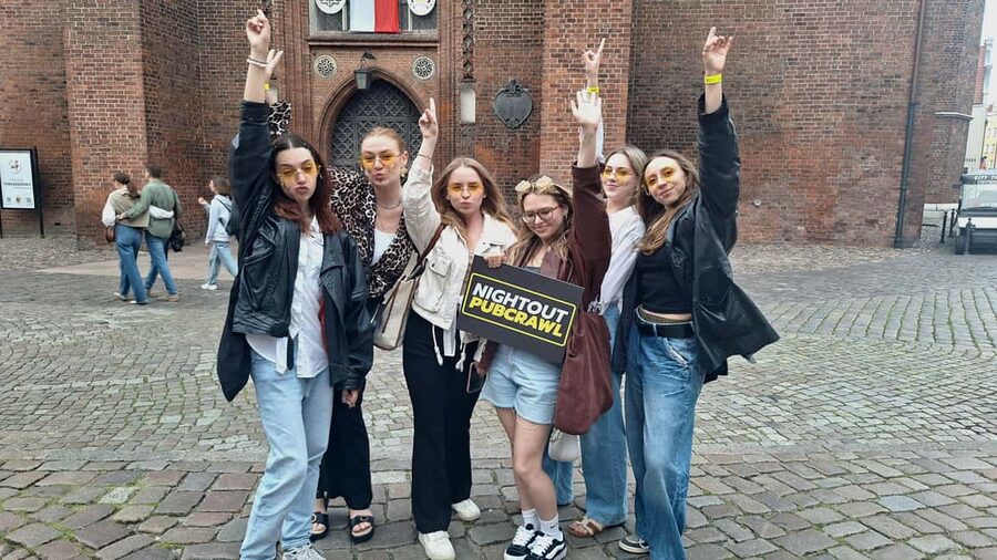 Gdansk 2026: Pub Crawl with Local Guide and Welcome Shots - Who should book this pub crawl?