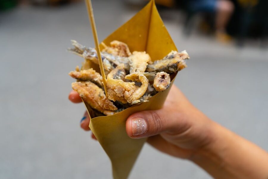Genoa: The Ultimate Traditional Food and Drinks Tour - First tastes in Genoa’s narrow lanes