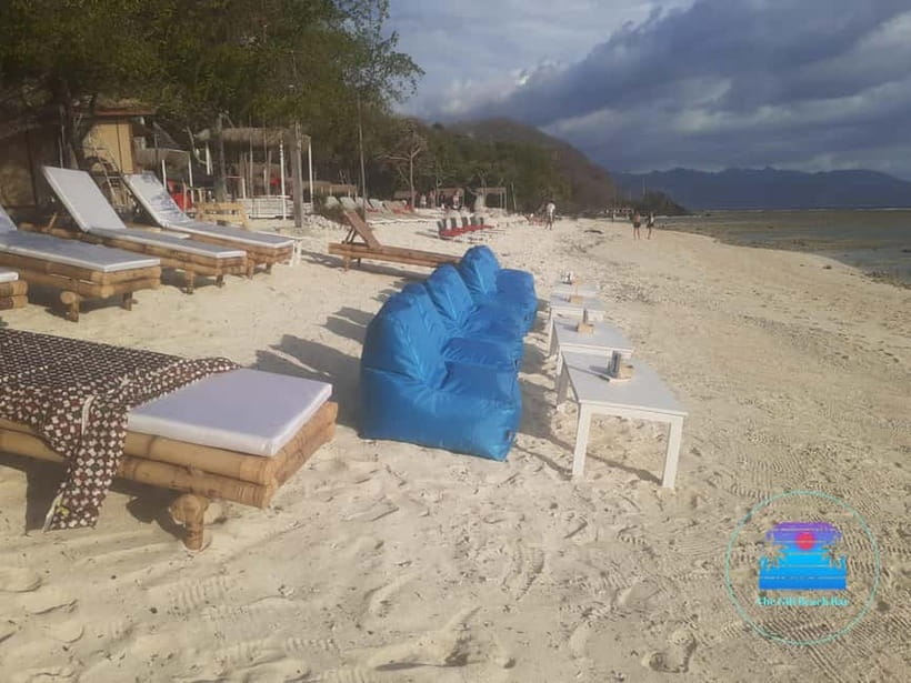 Gili Trawangan: The Beach Bar - Sunbed with Cocktail & Chill - Should You Book The Gili Beach Bar?