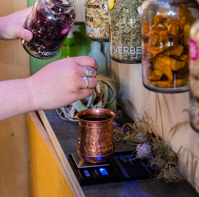 Gin School, distill you own gin, cocktails, tastings, food - A short lesson in distilling and botanicals
