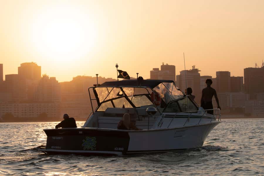 Glória: Sunset Speedboat Cruise with Drinks and Snacks - Why this boat ride works for a first look at Rio