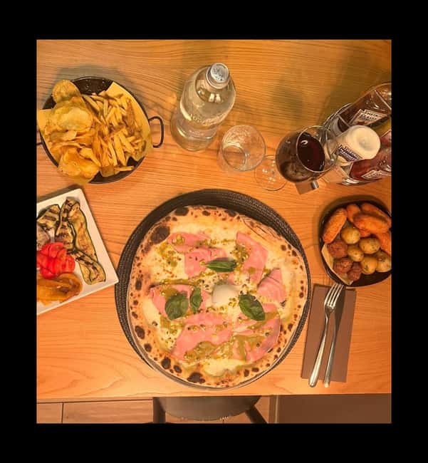 Gourmet Pizza Experience with Drinks and Dessert in Lecce - A host who explains the food, not just the menu