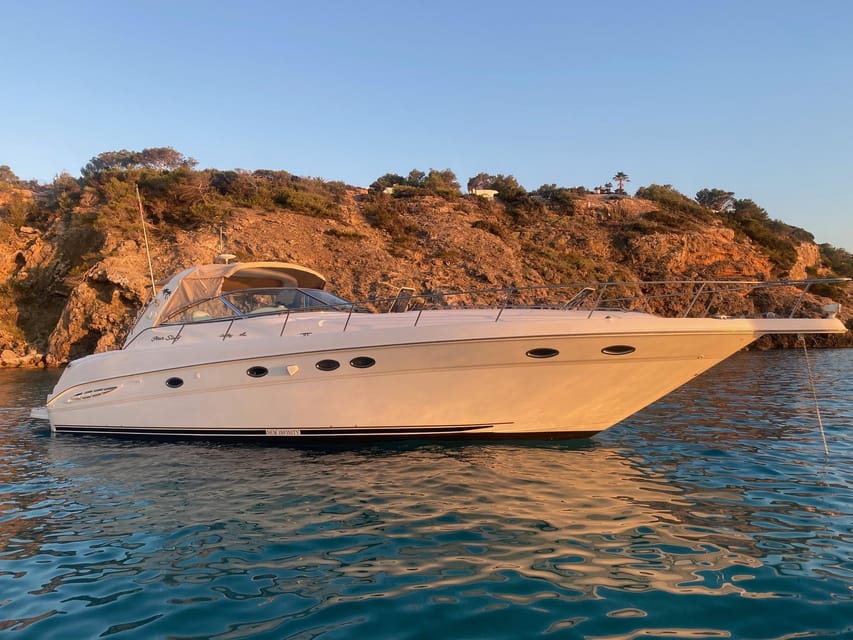 Gran Canaria: Private Yacht Excursion with Drinks, Lunch, and Snorkeling - Pickup from the south of Gran Canaria