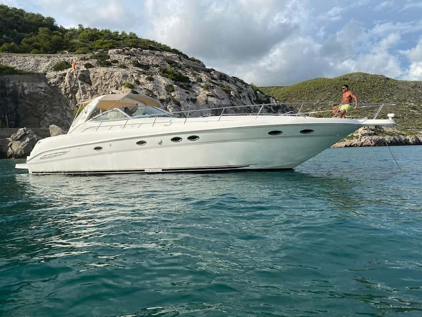 Gran Canaria: Shared yacht trip with drinks, lunch, and snorkeling - From your hotel to Puerto Rico