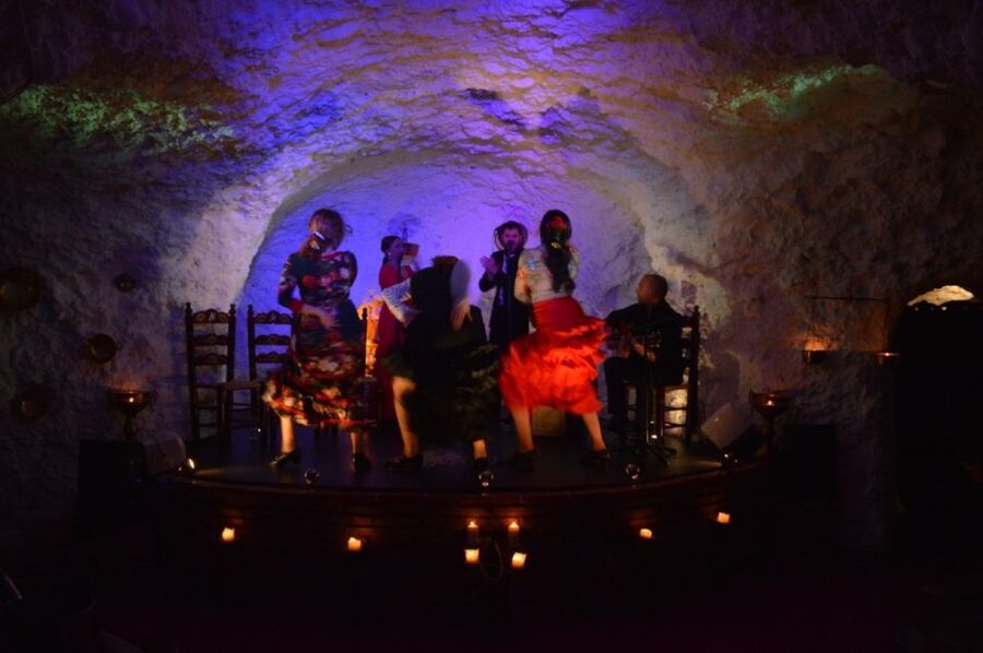 Granada: Flamenco Show at Templo del Flamenco with Drink - Seating, Sight Lines, and Sound