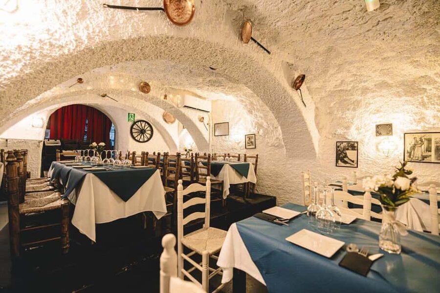 Granada: Flamenco Show with Drink or Dinner at Venta El Gallo - Who will enjoy this most
