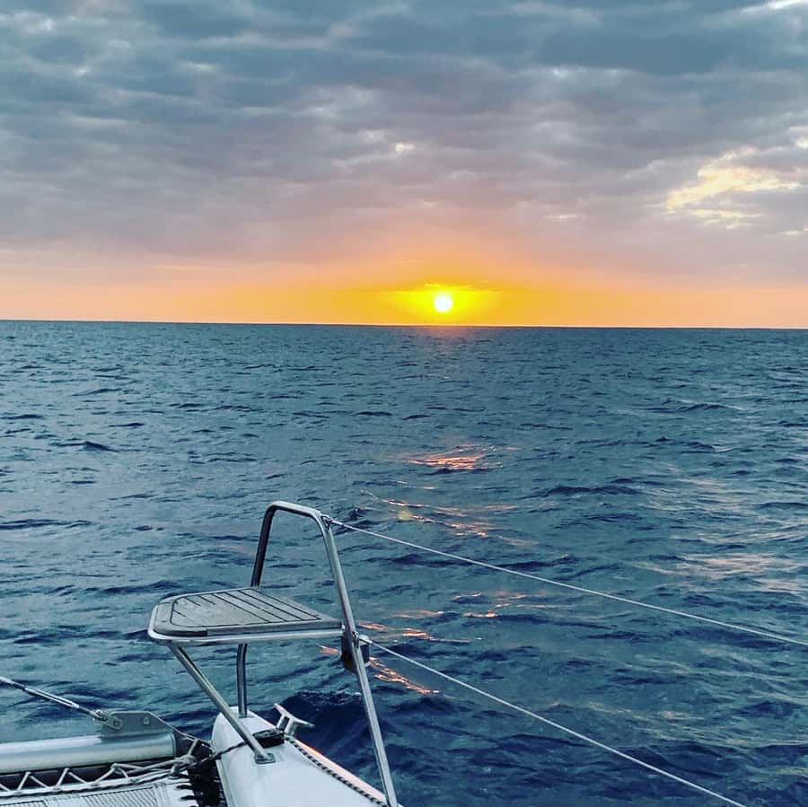 Grand Baie: Cocktail & Sunset Catamaran Cruise - Key points to know