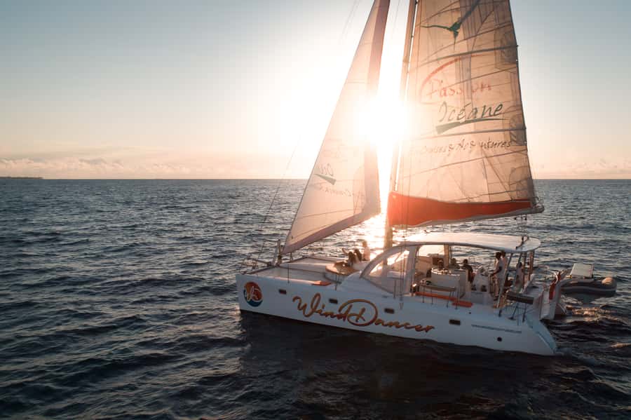 Grand Baie: Cocktail & Sunset Catamaran Cruise - Meeting the Wind Dancer at Grand Baie Public Beach