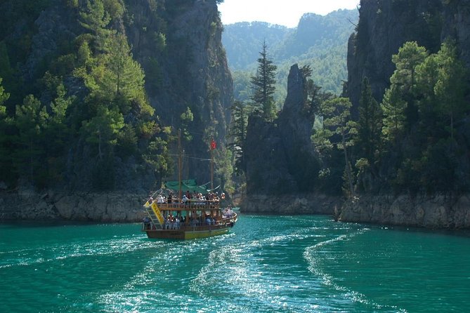 Green Canyon Full-Day All Inclusive Boat Trip - Cruising 15 kilometers through Green Canyon