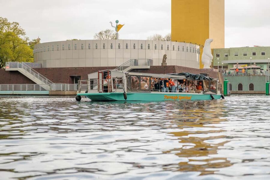 Groningen: Booze Cruise with Unlimited Drinks - Key points at a glance