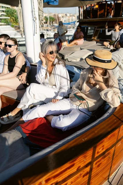Half-Day Athens Cruise: Swim Stop,Lunch, and Drinks Included - What the Wooden Boat Adds to the Experience