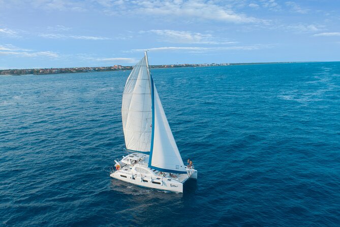 Half-Day Luxury Sailing Experience in Tulum with Open Bar - What this four-hour sailing experience really is