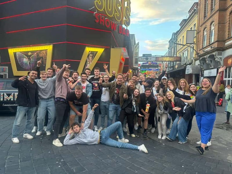 Hamburg Pub Crawl - 4 Locations, Shots & Club Entry - Stop one: breaking the ice in a Hamburg bar