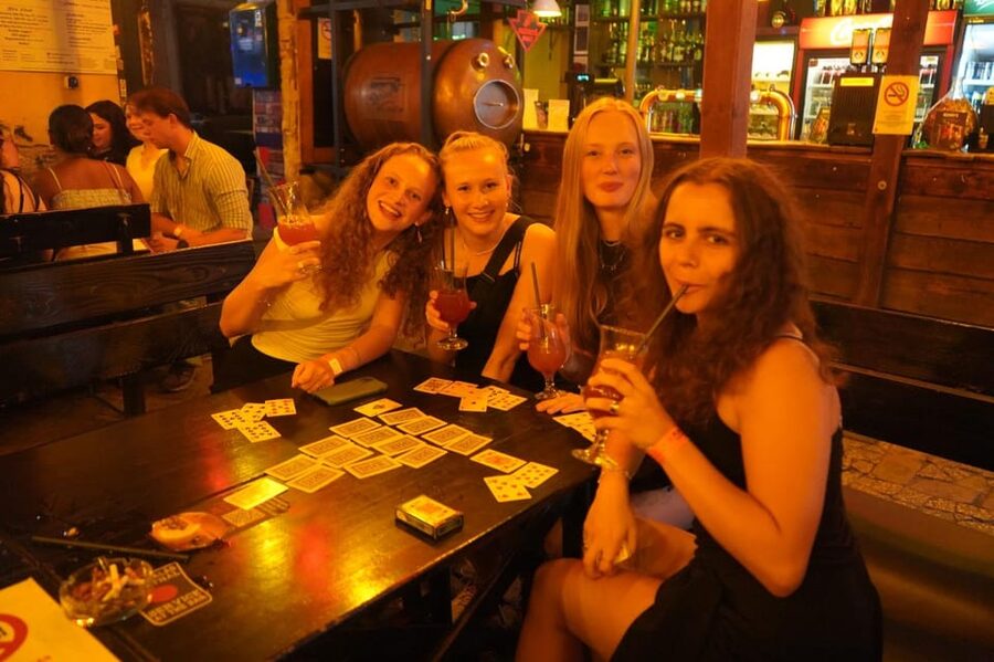 Hamburg: Reeperbahn Pub Crawl with Shots and Games - Key points to know