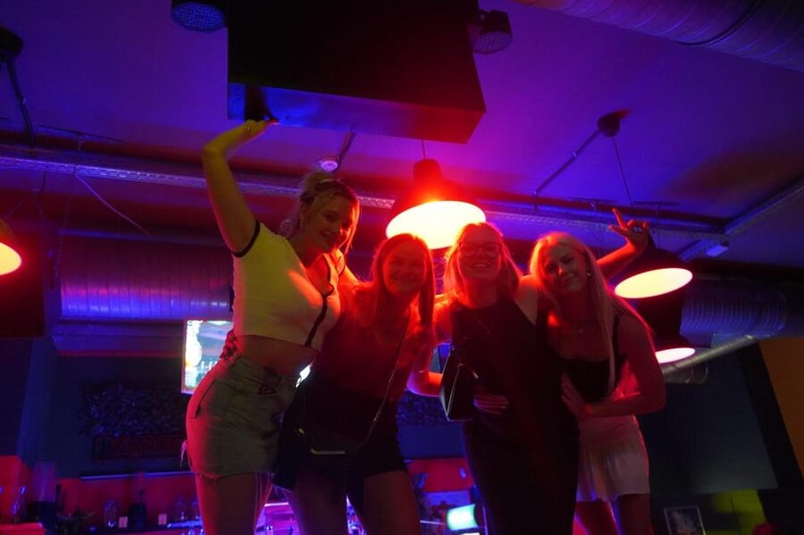 Hamburg: Reeperbahn Pub Crawl with Shots and Games - What the $35 price really covers