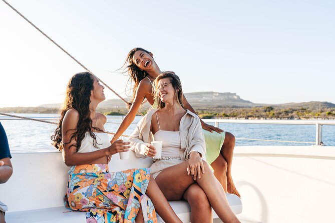 Happy Hour Sunset Cruise - Crew service and the mood on board